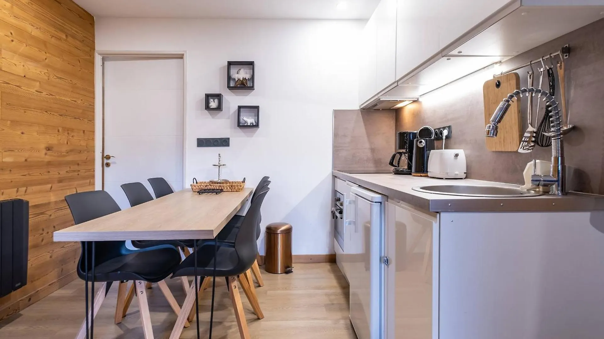Apartment Appartement 3 Pieces Avec Balcon, Wifi Et Animaux Acceptes A Meribel - Fr-1-355-201
