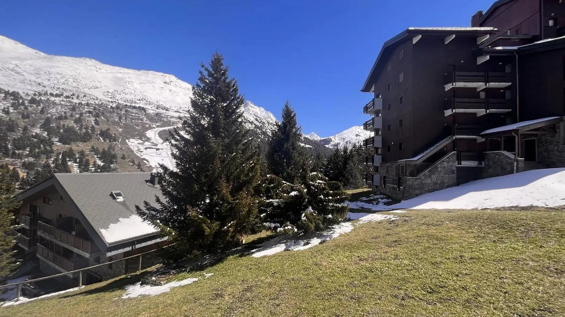 Appartement 3 Pieces Avec Balcon, Wifi Et Animaux Acceptes A Meribel - Fr-1-355-201 0*,  France